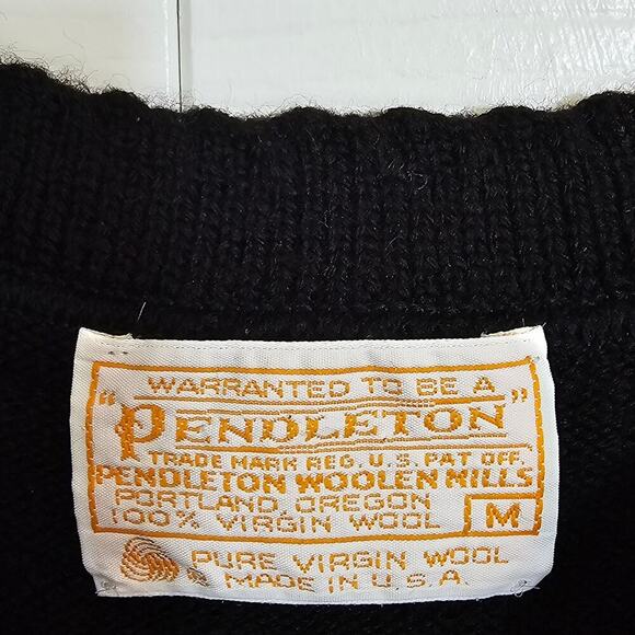 Pendleton Vintage 1970s Black Scallop Sleeveless Sweater Medium Preppy Classic - Picture 2 of 10